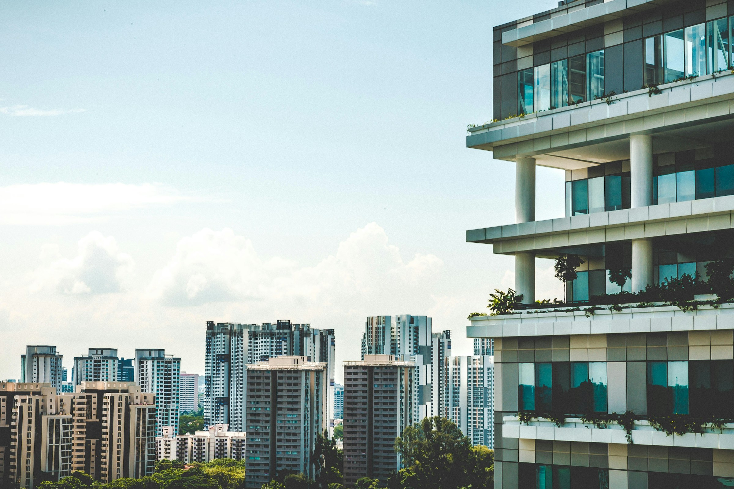 Résidence avec balcons et espaces verts, un atout pour garder un LMNP dans le temps.